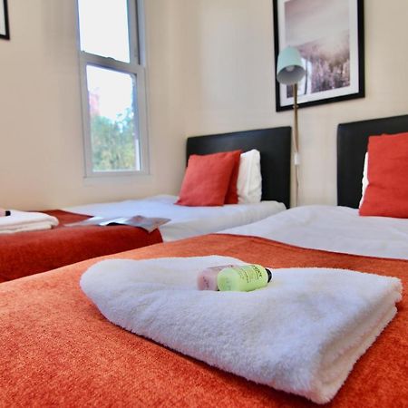 Lovely Twin Bed Studio Near Coventry Shopping Centre Екстериор снимка
