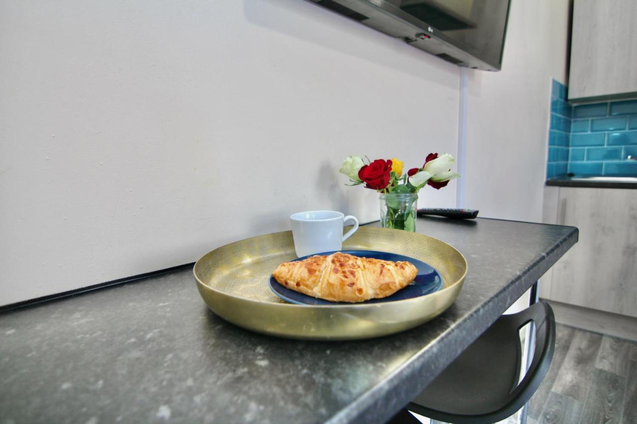 Lovely Twin Bed Studio Near Coventry Shopping Centre Екстериор снимка
