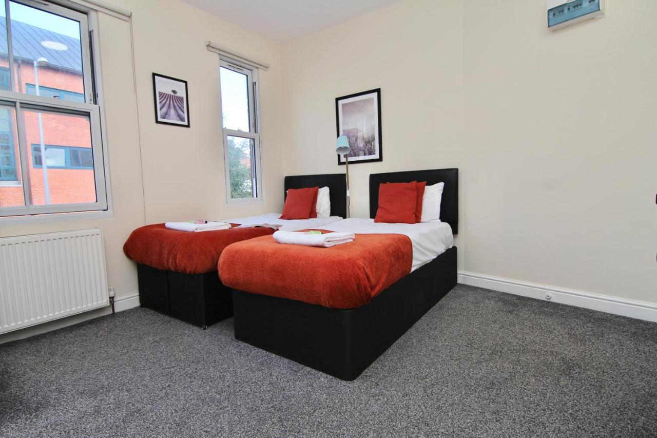 Lovely Twin Bed Studio Near Coventry Shopping Centre Екстериор снимка